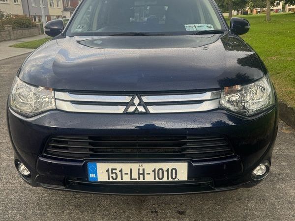 Mitsubishi Outlander SUV, Diesel, 2015, Blue