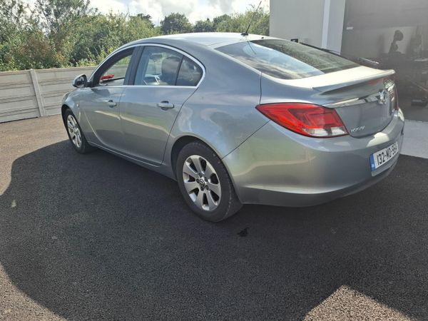 Vauxhall Insignia Hatchback, Diesel, 2013, Silver