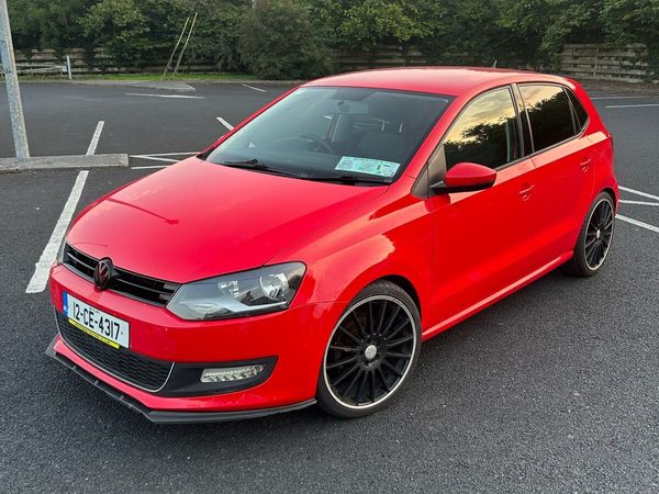 Volkswagen Polo Hatchback, Petrol, 2012, Red