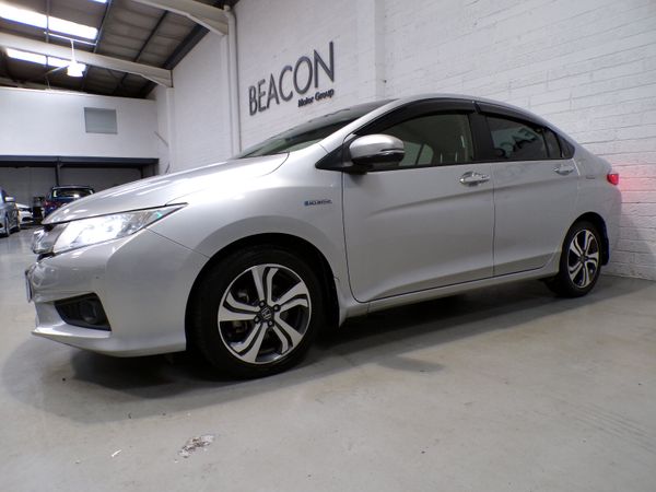 Honda Grace Saloon, Petrol Hybrid, 2016, Silver