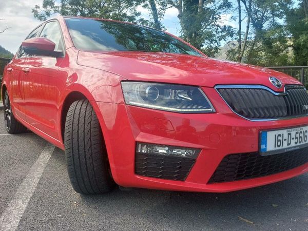 Skoda Octavia Hatchback, Diesel, 2016, Red