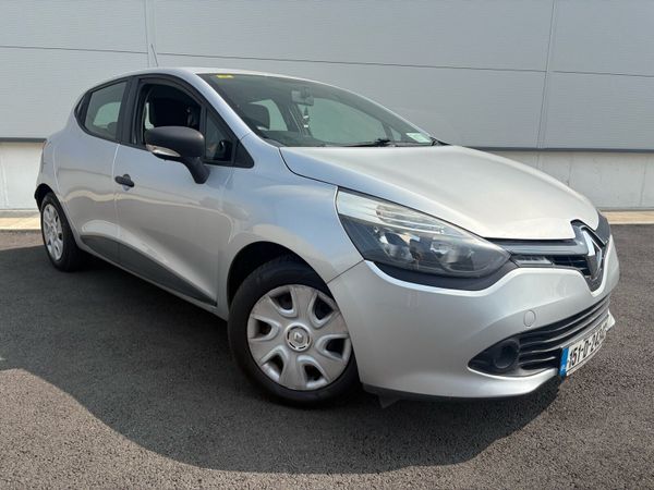 Renault Clio Hatchback, Petrol, 2015, Silver