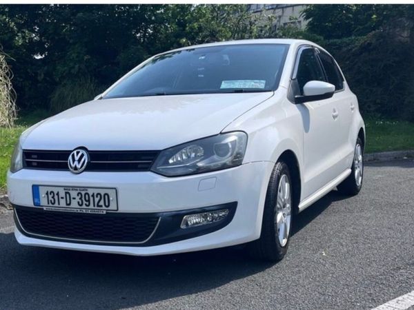 Volkswagen Polo Hatchback, Petrol, 2013, White