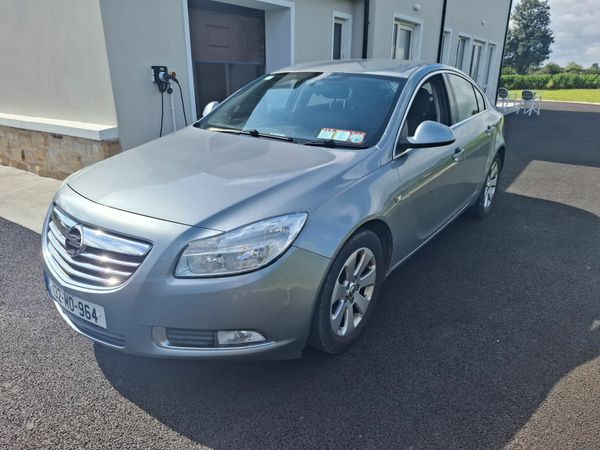 Vauxhall Insignia Hatchback, Diesel, 2013, Silver