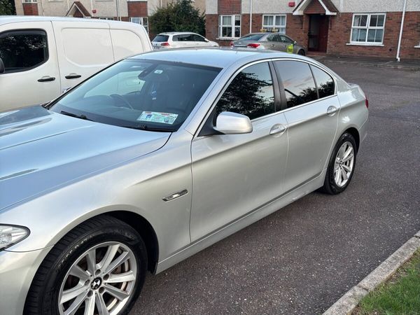 BMW 5-Series Saloon, Diesel, 2010, Silver