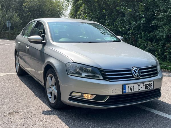 Volkswagen Passat Saloon, Diesel, 2014, Silver