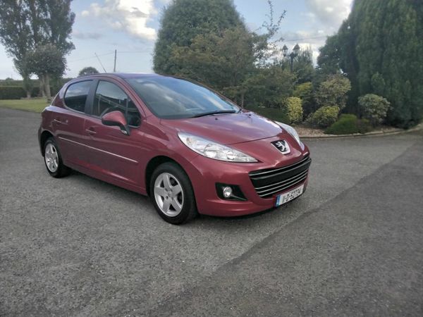 Peugeot 207 Hatchback, Petrol, 2011, Red