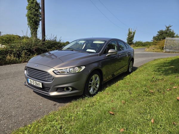 Ford Mondeo Hatchback, Diesel, 2015, Brown