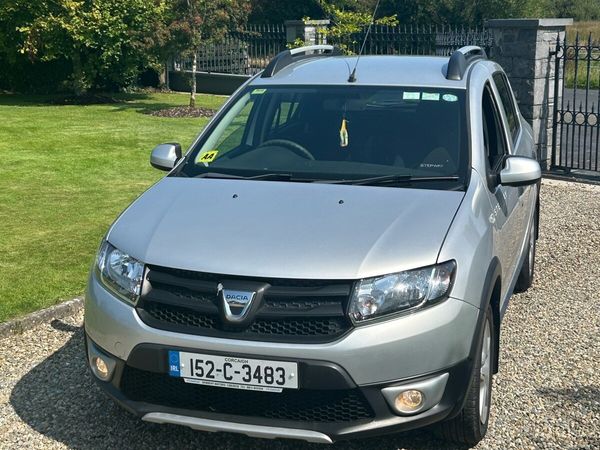 Dacia Sandero Stepway Hatchback, Diesel, 2015, Silver