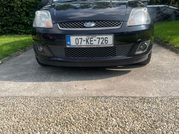 Ford Fiesta Hatchback, Petrol, 2007, Black