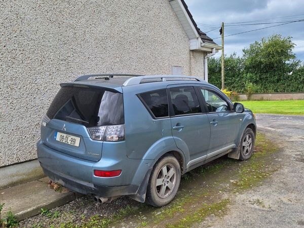 Mitsubishi Outlander SUV, Diesel, 2008, Green