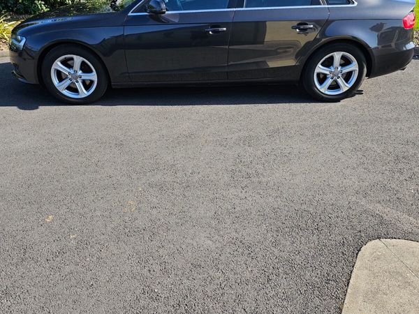 Audi A4 Saloon, Diesel, 2015, Grey