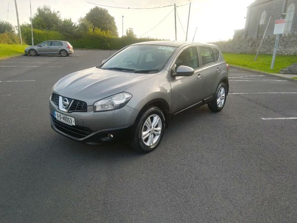 Nissan Qashqai Hatchback, Diesel, 2011, Grey