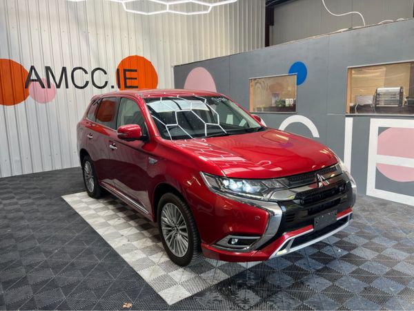 Mitsubishi Outlander SUV, Petrol Hybrid, 2018, Red
