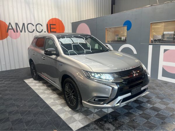 Mitsubishi Outlander SUV, Petrol Hybrid, 2019, Silver