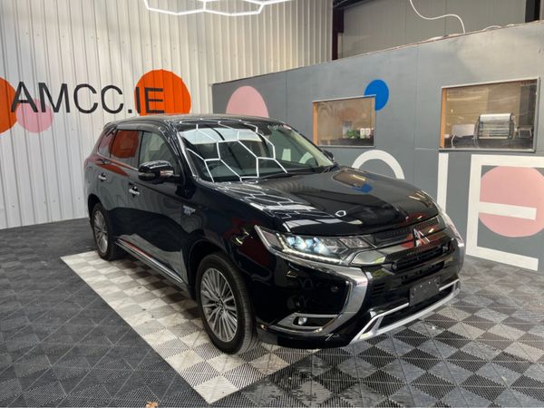 Mitsubishi Outlander SUV, Petrol Hybrid, 2020, Black