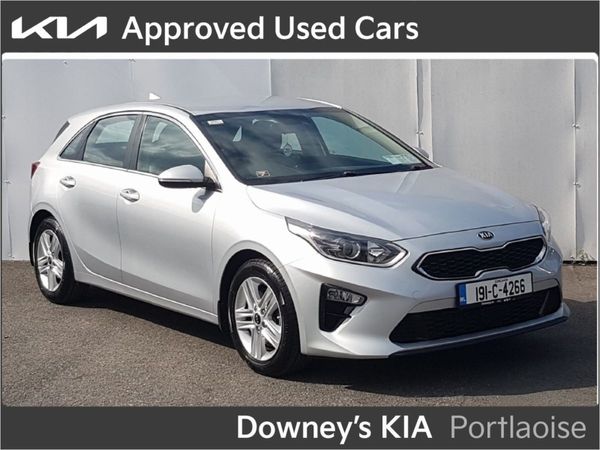 Kia Ceed Hatchback, Petrol, 2019, Silver