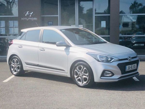 Hyundai i20 Hatchback, Petrol, 2020, Sleek Silver