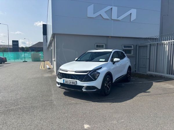 Kia Sportage MPV, Diesel, 2024, White