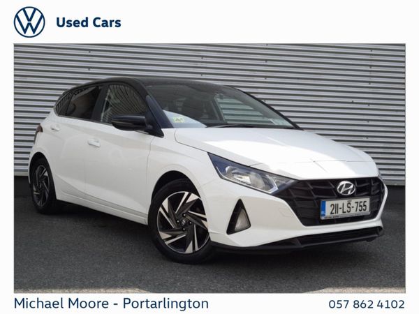 Hyundai i20 Hatchback, Petrol, 2021, White