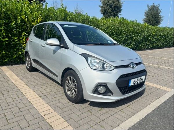 Hyundai i10 Hatchback, Petrol, 2015, Silver