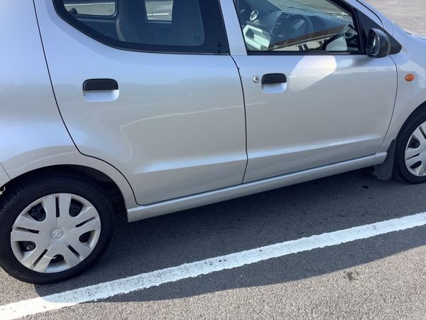 Nissan Pixo Hatchback, Petrol, 2011, Silver