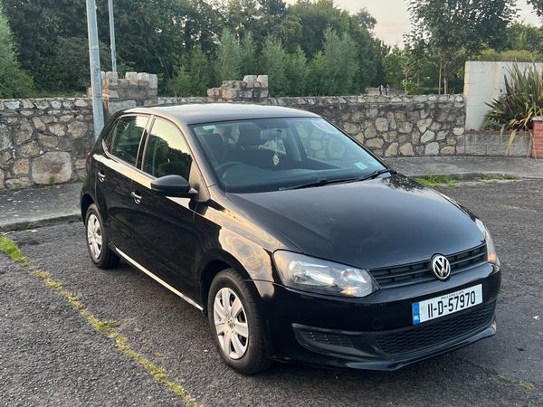 Volkswagen Polo Hatchback, Petrol, 2011, Black