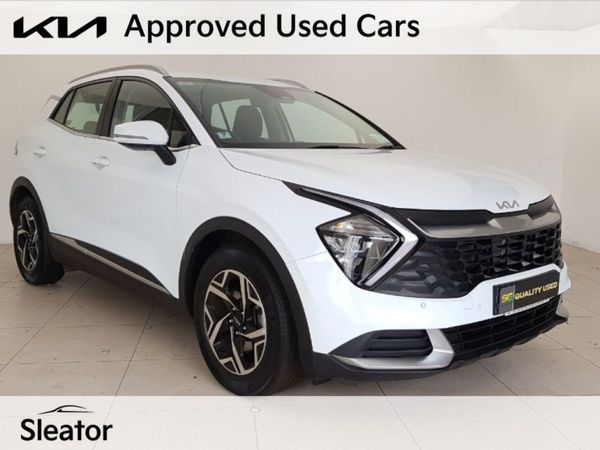 Kia Sportage MPV, Diesel, 2022, White