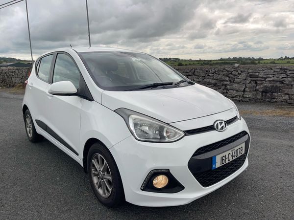 Hyundai i10 Hatchback, Petrol, 2016, White