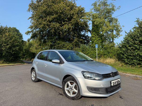 Volkswagen Polo Hatchback, Petrol, 2010, Silver