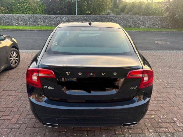 Volvo S60 Saloon, Diesel, 2015, Black