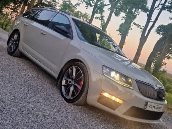 Skoda Octavia Estate, Diesel, 2017, Grey