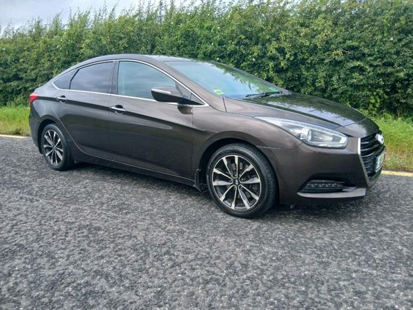 Hyundai i40 Saloon, Diesel, 2015, Brown