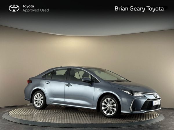 Toyota Corolla Saloon, Petrol Hybrid, 2020, Grey