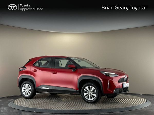 Toyota Yaris Cross Hatchback, Petrol Hybrid, 2024, Red