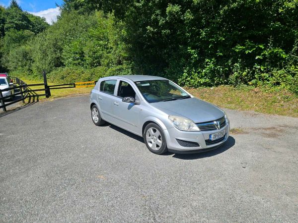 Vauxhall Astra Hatchback, Diesel, 2008, Silver