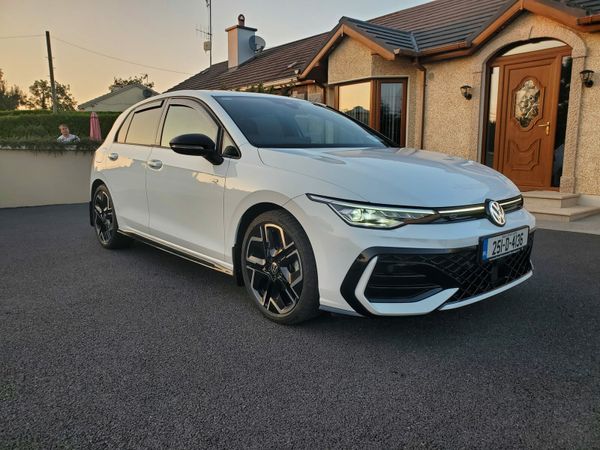 Volkswagen Golf Estate, Diesel, 2025, White