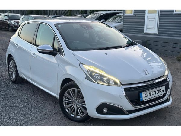 Peugeot 208 Hatchback, Petrol, 2017, White