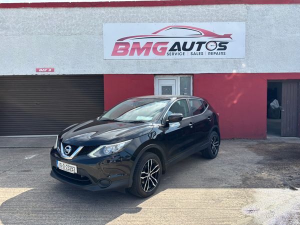 Nissan Qashqai Hatchback, Diesel, 2015, Black