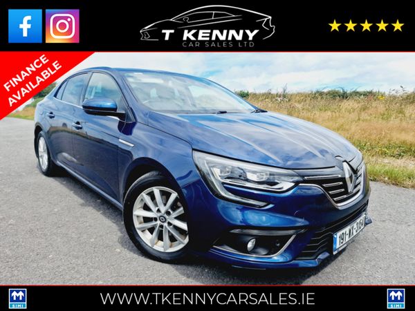 Renault Megane Hatchback, Petrol, 2019, Blue