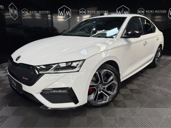 Skoda Octavia Saloon, Diesel, 2022, White