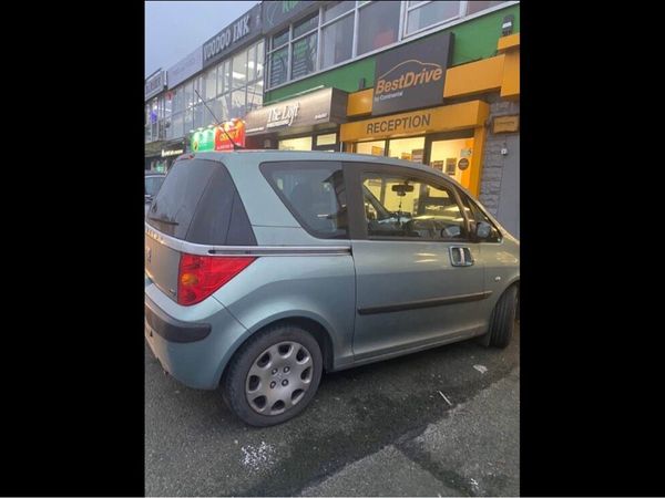 Peugeot 1007 Hatchback, Petrol, 2005, Grey