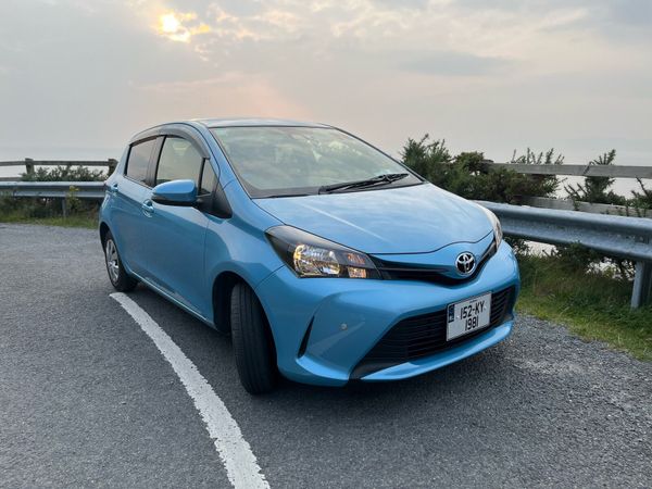 Toyota Vitz Hatchback, Petrol, 2015, Blue