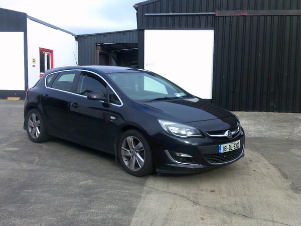 Vauxhall Astra Hatchback, Diesel, 2016, Black