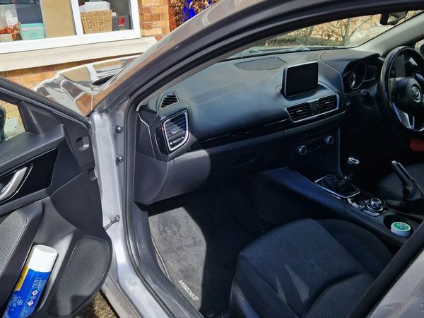Mazda Mazda3 Saloon, Diesel, 2015, Grey