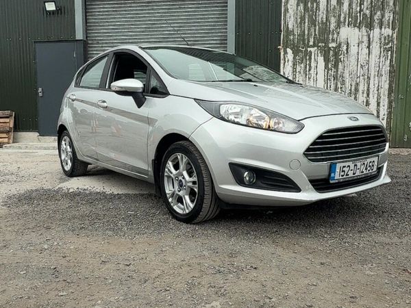 Ford Fiesta Hatchback, Diesel, 2015, Silver
