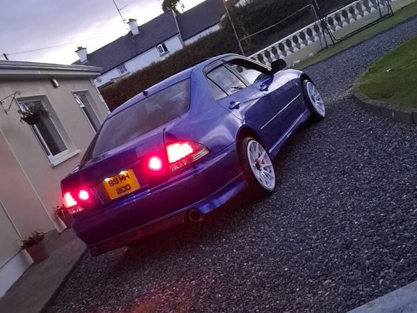 Toyota Other Saloon, Petrol, 1999, Silver