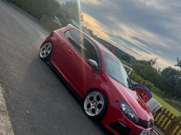 Volkswagen Golf Hatchback, Diesel, 2011, Red