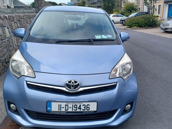 Toyota Verso-S MPV, Petrol, 2011, Blue