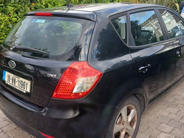 Kia Ceed Hatchback, Diesel, 2010, Black